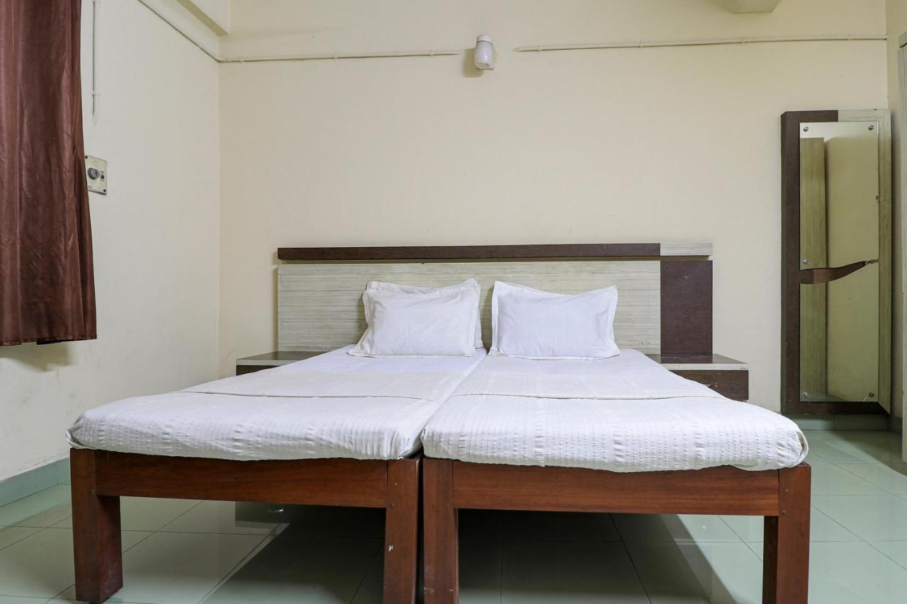 Spot On 60610 Malabar Tourist Home Kannur Exterior foto